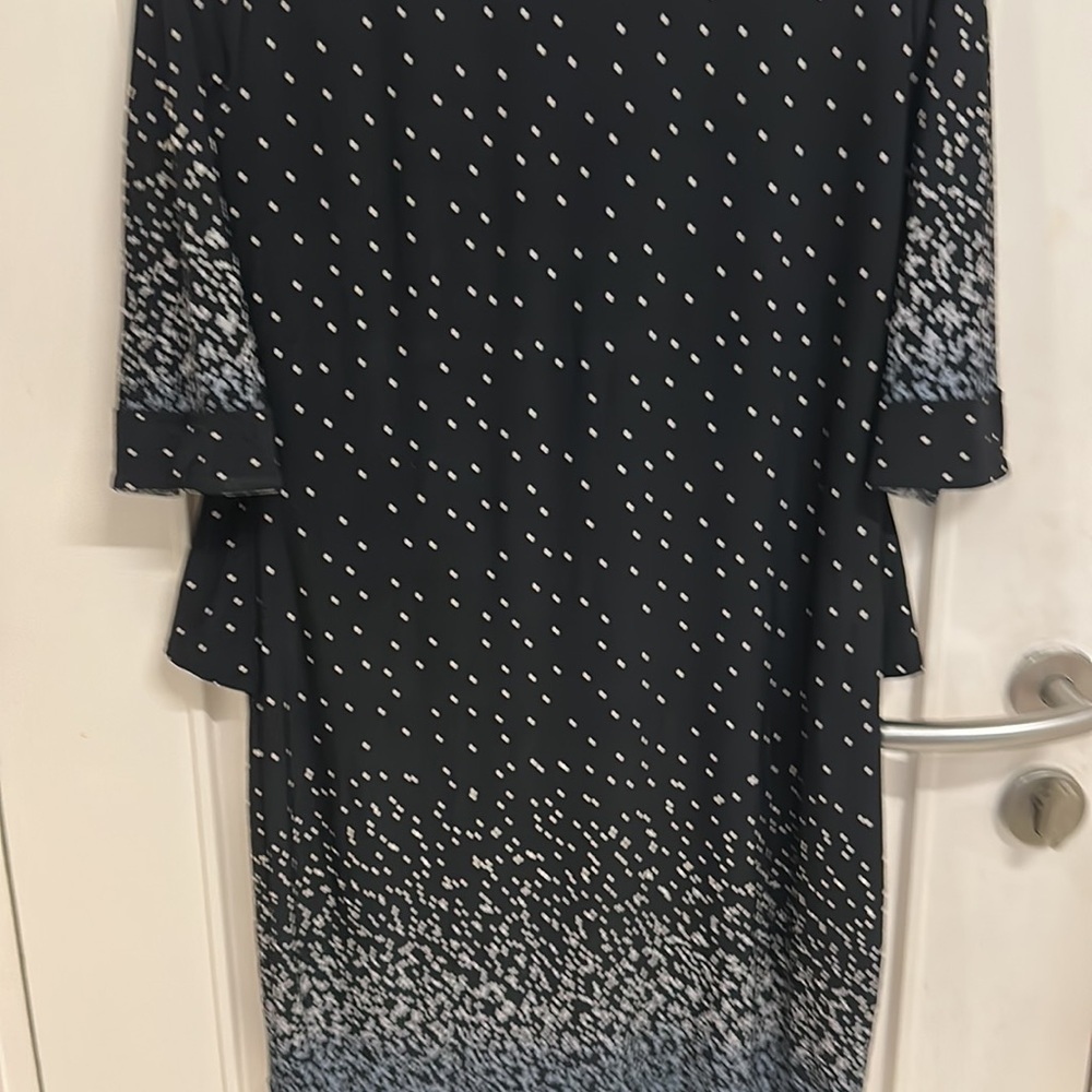Party dress in size L in high quality Korean fabric with lining ! NWOT - Picture 6 of 7